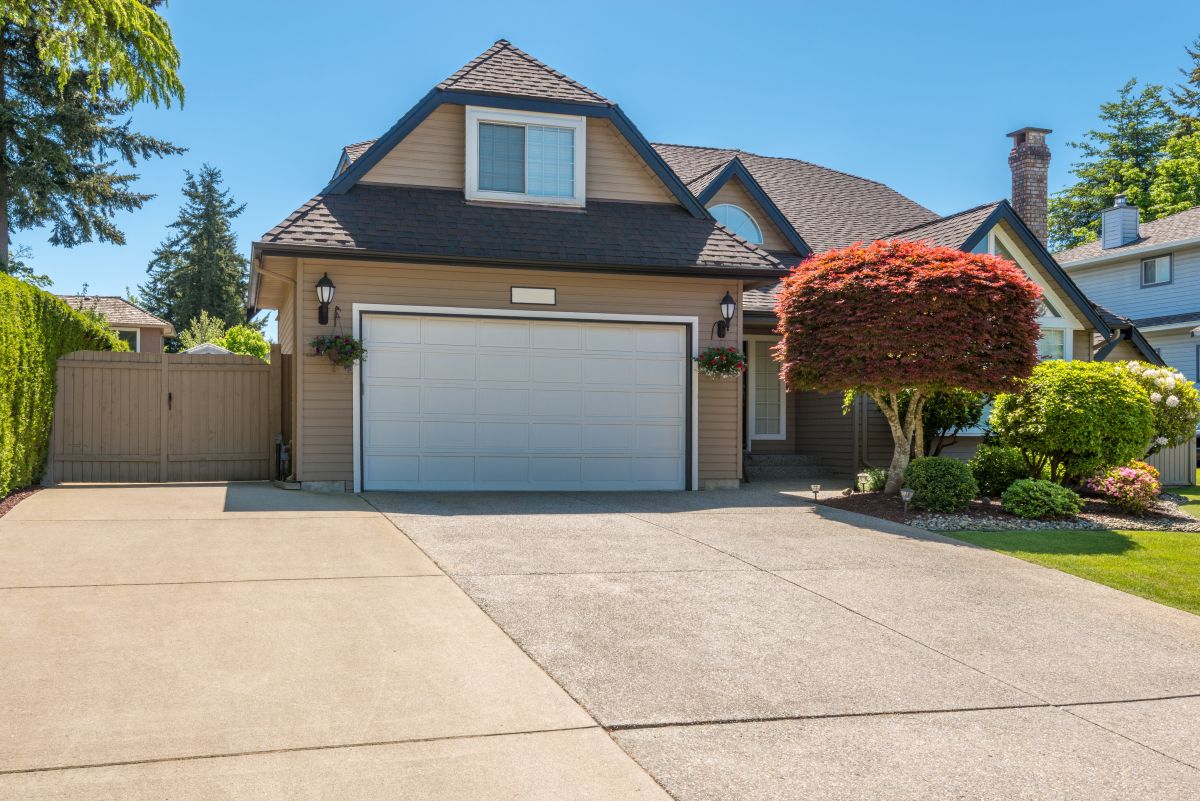 Driveway Contractor St. Louis | Installation & Replacement | Second Nature