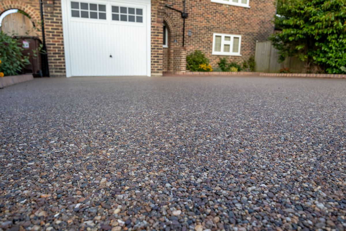 Fix Cracked Driveways St. Louis | Second Nature
