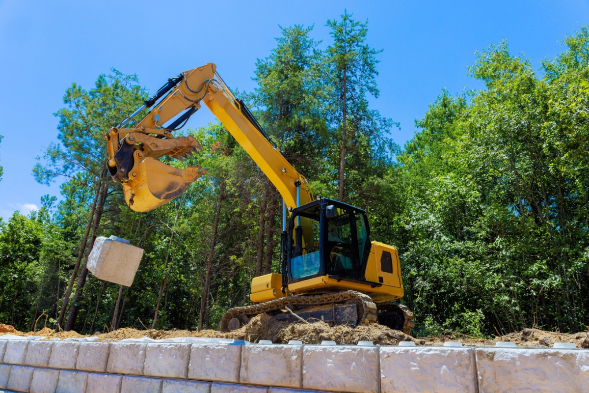 Commercial Hardscape Services | Expert St. Louis Hardscaping