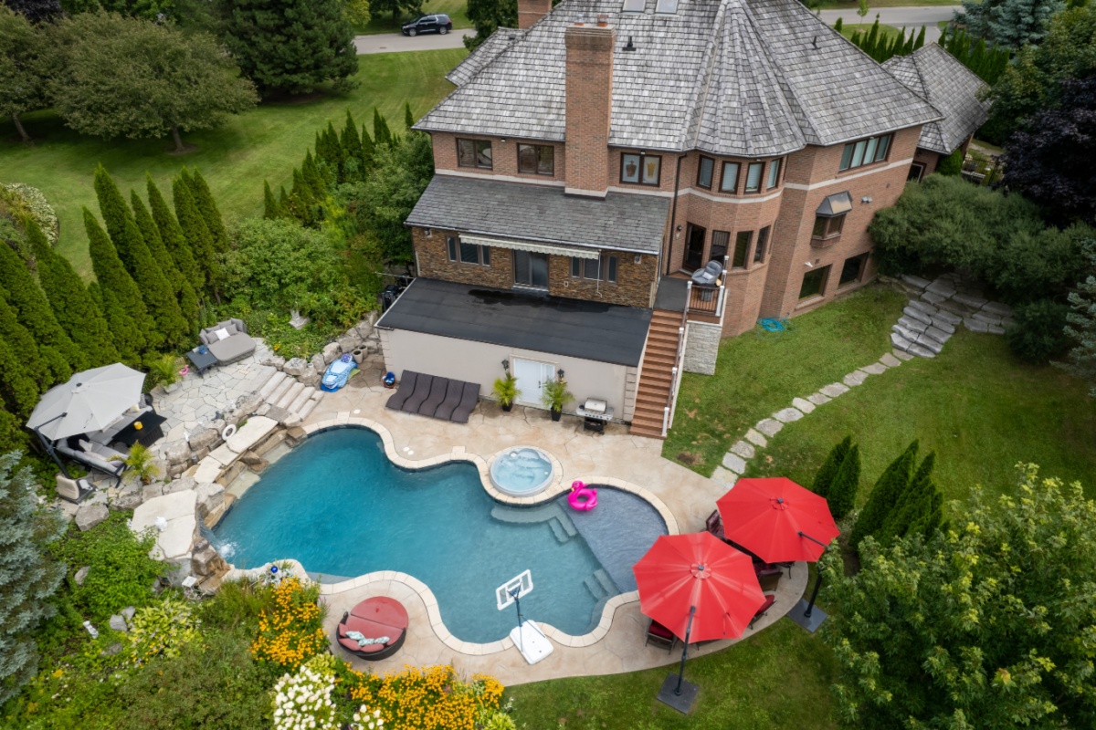 Poolside Landscaping | St. Louis Pool Installation and Landscaping