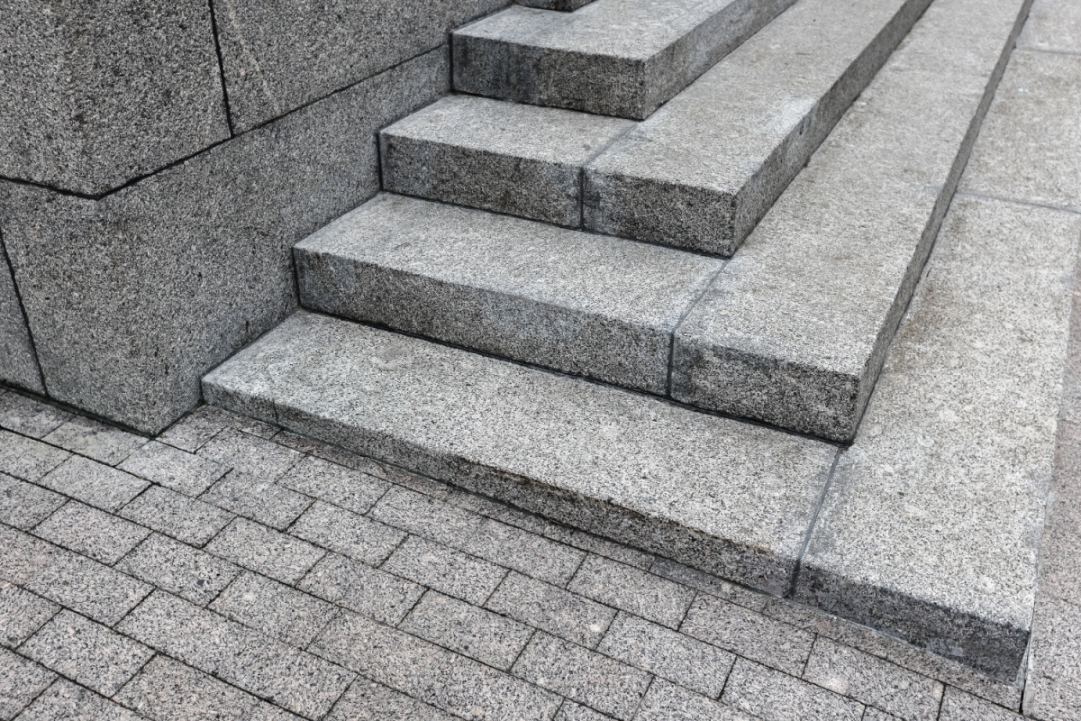 Commercial Hardscape Services | Expert St. Louis Hardscaping